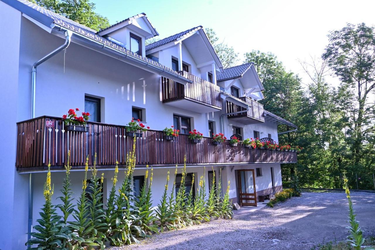 Sobe Grajska Apartment Bled Exterior foto